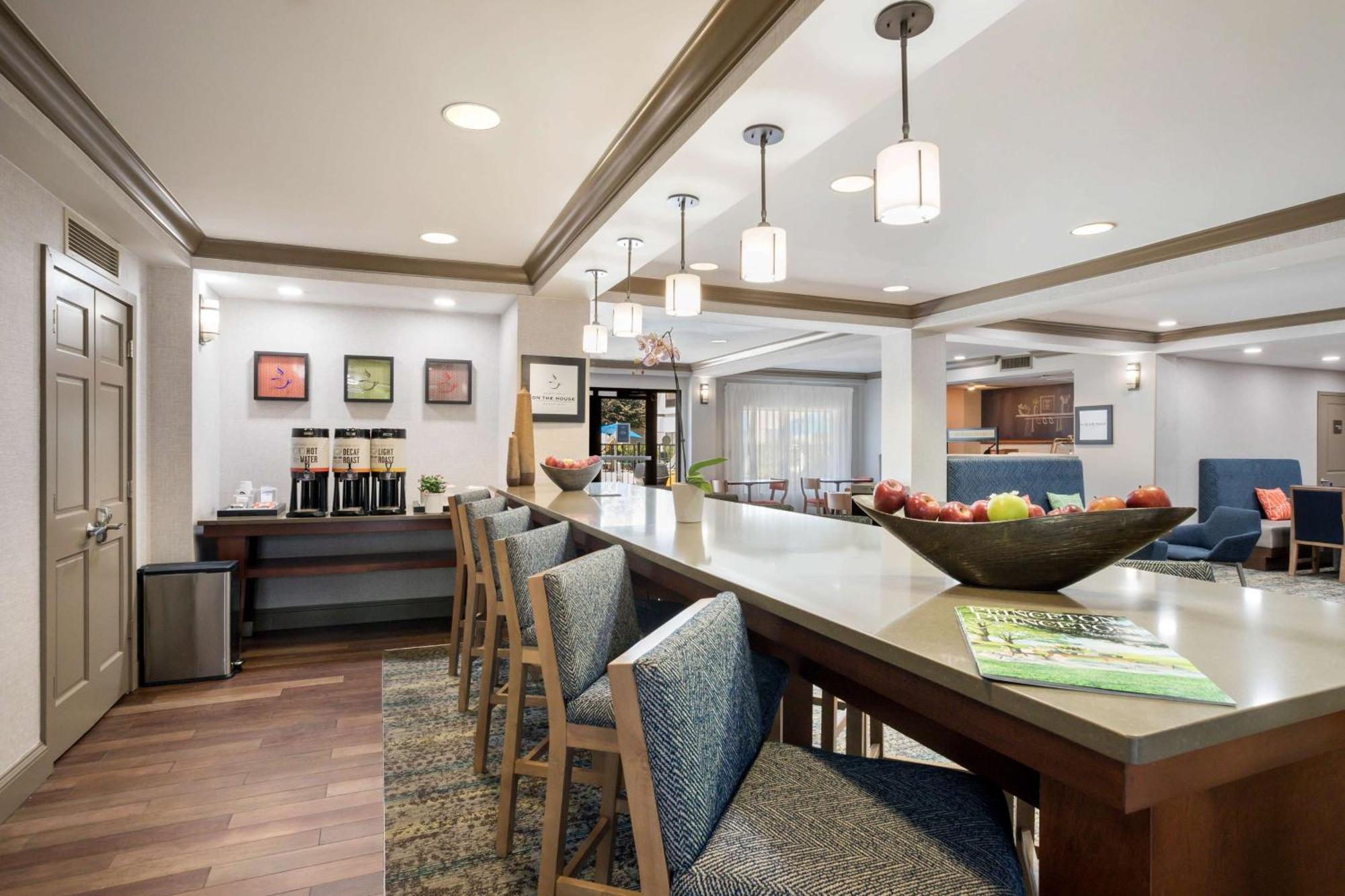 Hampton Inn Princeton Exteriér fotografie